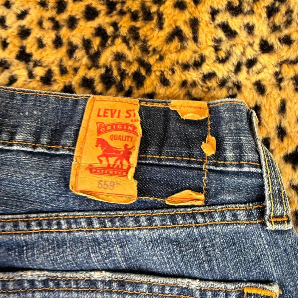 Levis levi 559